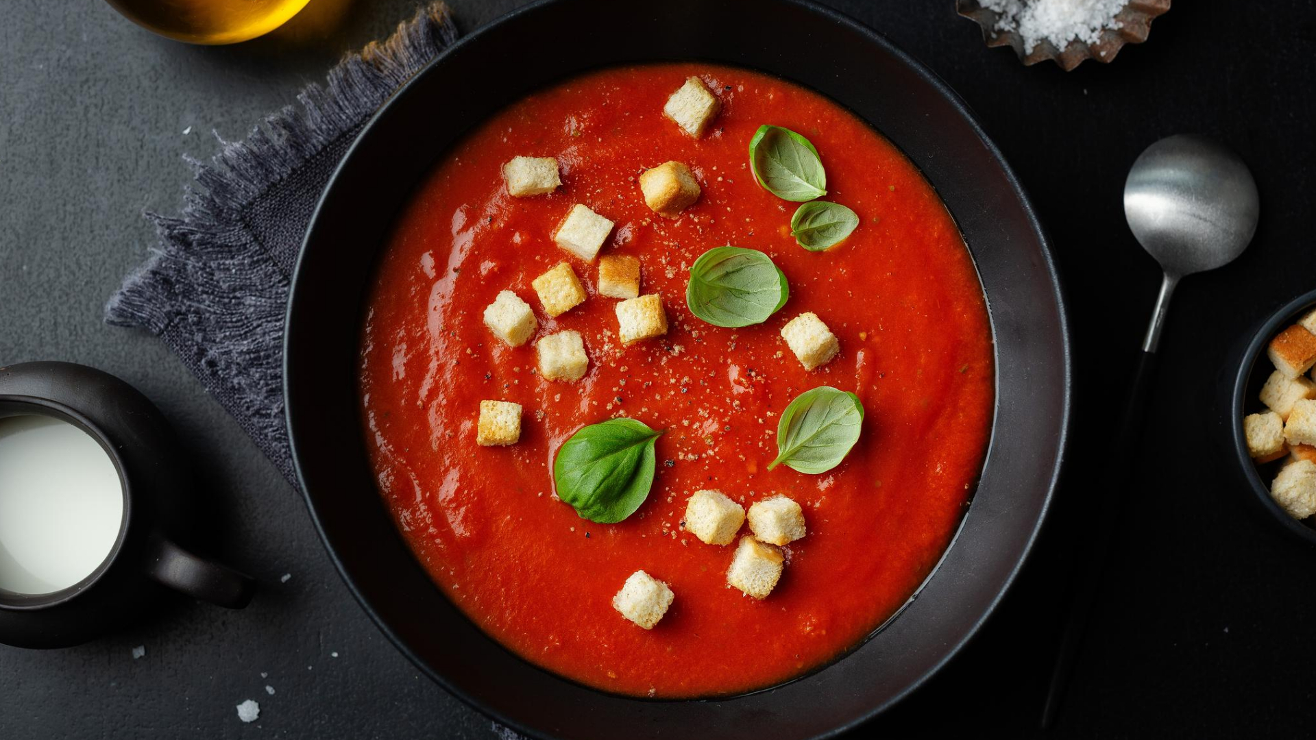 Cremige Tomatensuppe. 100% vegan Super lecker – HelloVegan.de