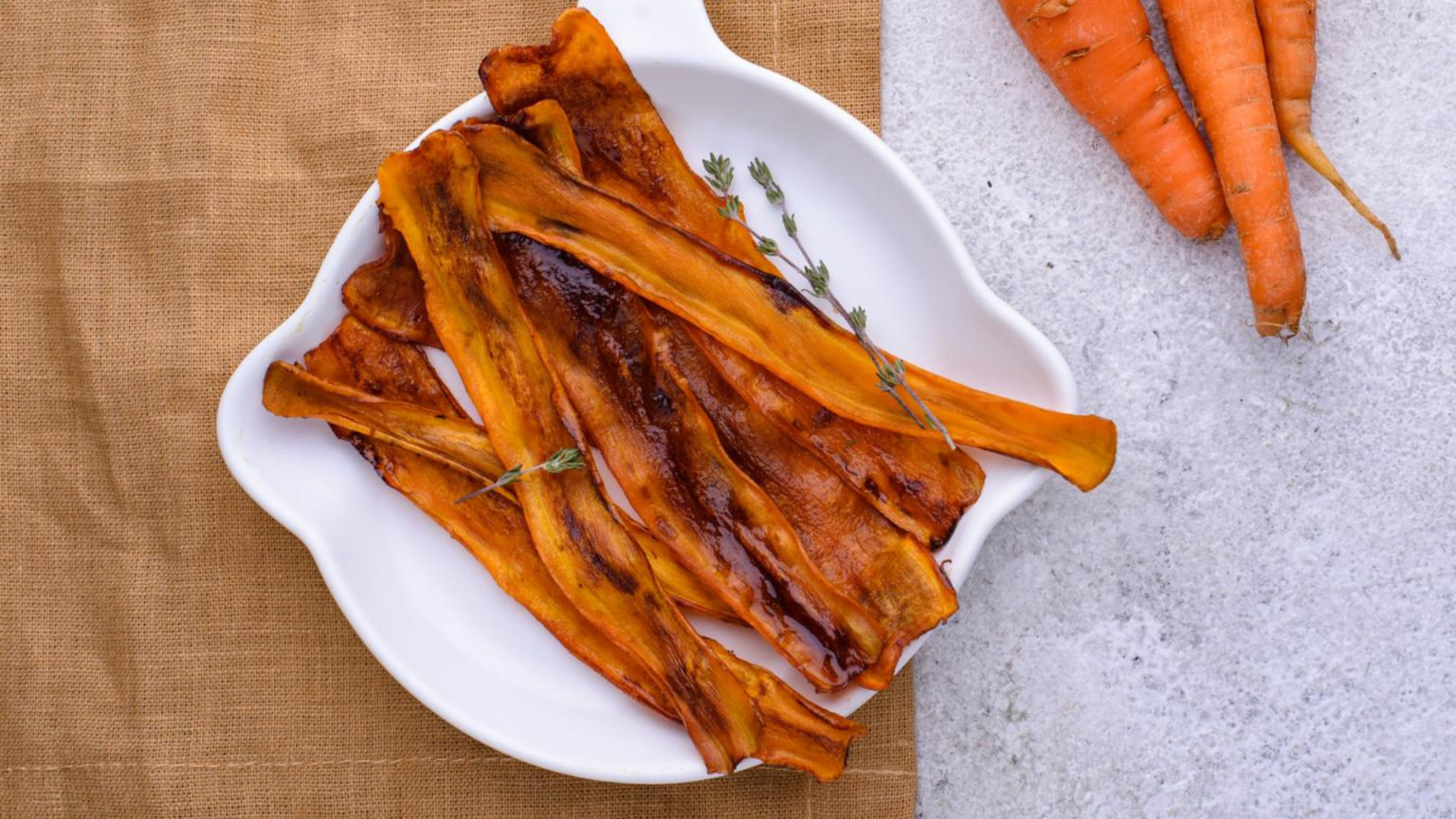 Möhren-Bacon: Vegane Speck-Alternative. 100% vegan Super lecker ...